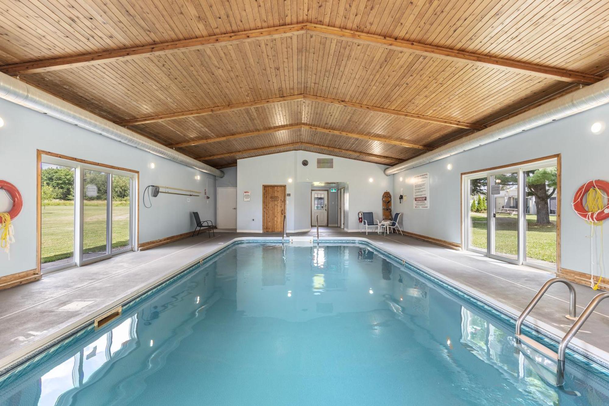 Ambassador Motel Sault Ste. Marie Zewnętrze zdjęcie
