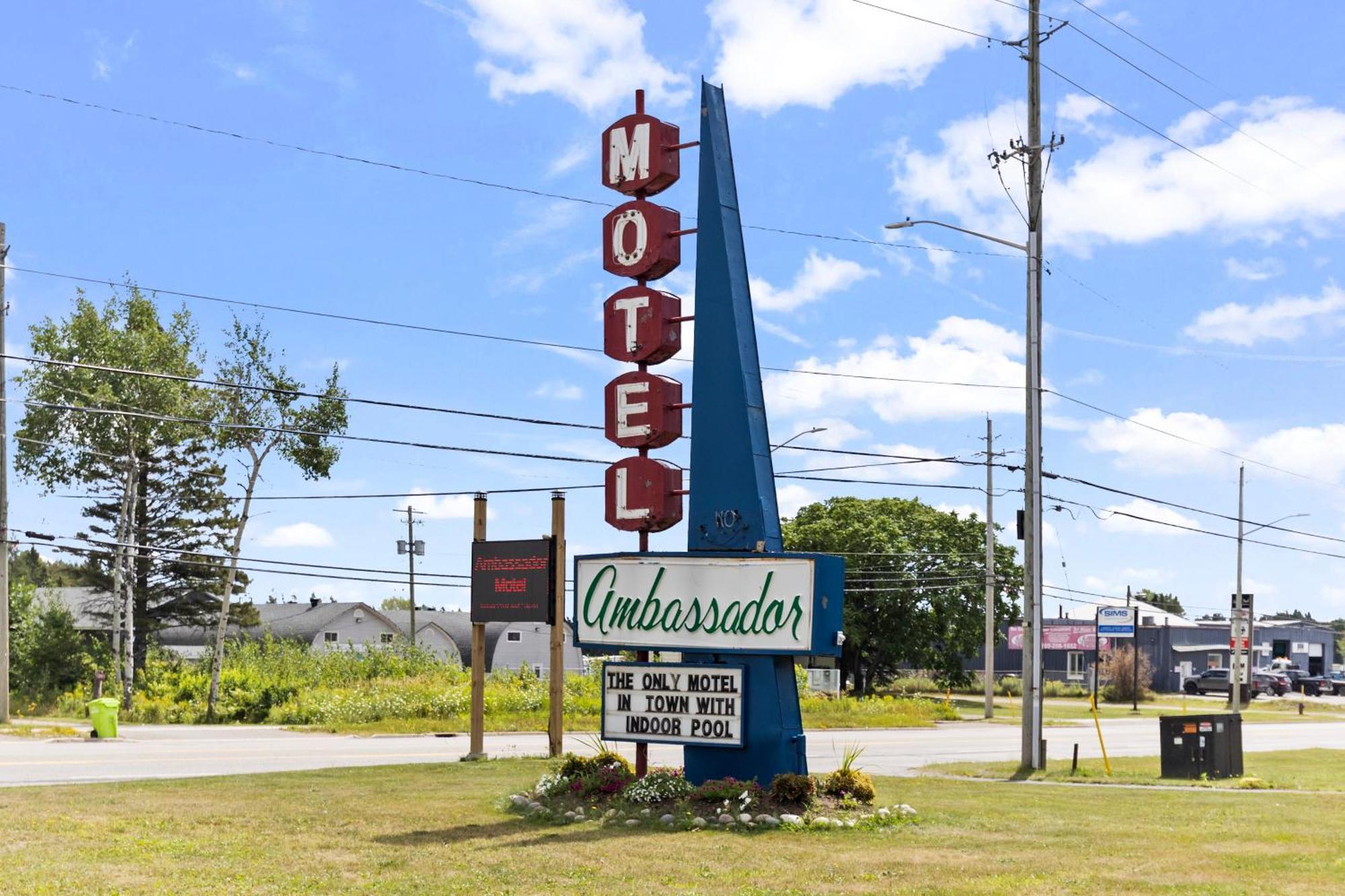 Ambassador Motel Sault Ste. Marie Zewnętrze zdjęcie