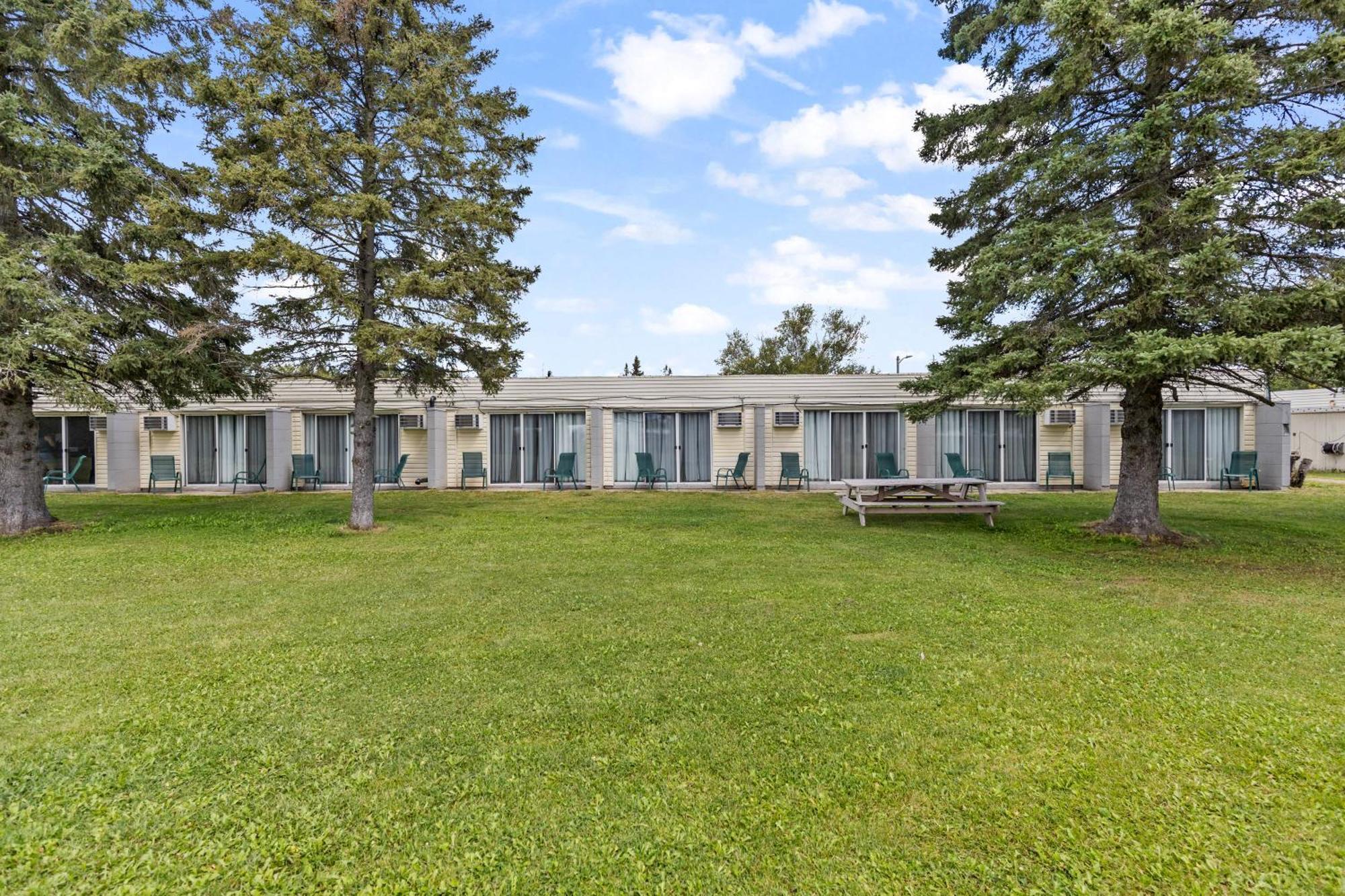 Ambassador Motel Sault Ste. Marie Zewnętrze zdjęcie