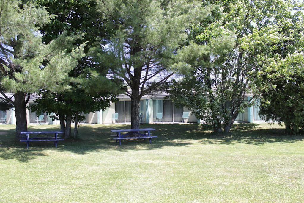 Ambassador Motel Sault Ste. Marie Zewnętrze zdjęcie